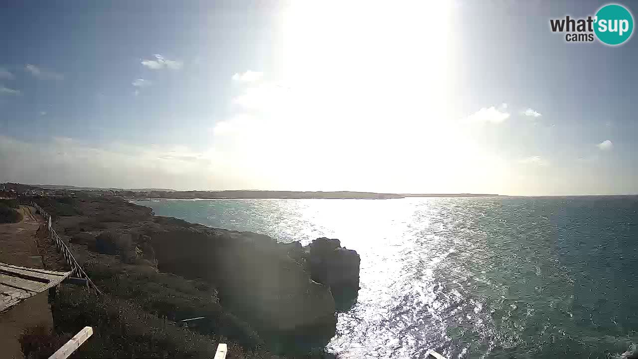 Spletna kamera v živo Plaža Putzu Idu – Arco di S’Architteddu – webcam Oristano Sardinija – Italija