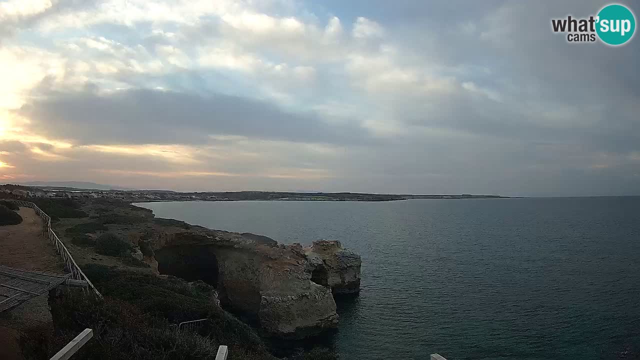 Web kamera uživo Plaža Putzu Idu – Arco di S’Architteddu – Oristano Sardinija – Italija