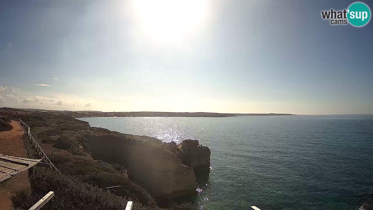 Spletna kamera v živo Plaža Putzu Idu – Arco di S’Architteddu – webcam Oristano Sardinija – Italija