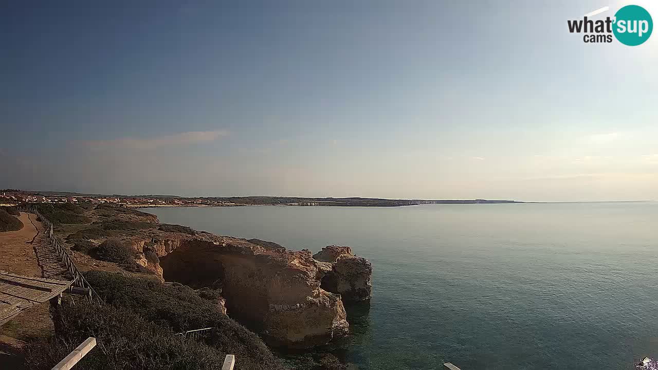 Spletna kamera v živo Plaža Putzu Idu – Arco di S’Architteddu – webcam Oristano Sardinija – Italija