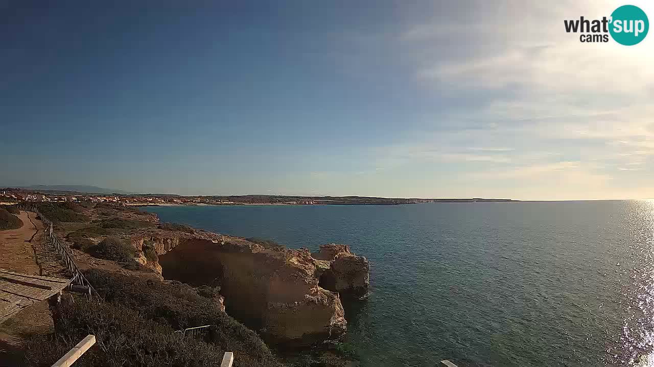 Spletna kamera v živo Plaža Putzu Idu – Arco di S’Architteddu – webcam Oristano Sardinija – Italija