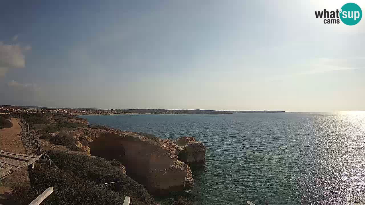 Spletna kamera v živo Plaža Putzu Idu – Arco di S’Architteddu – webcam Oristano Sardinija – Italija