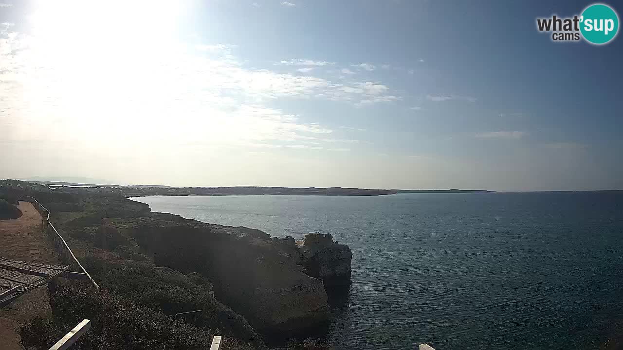 Spletna kamera v živo Plaža Putzu Idu – Arco di S’Architteddu – webcam Oristano Sardinija – Italija