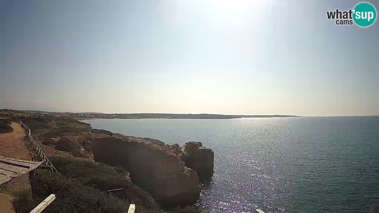 Spletna kamera v živo Plaža Putzu Idu – Arco di S’Architteddu – webcam Oristano Sardinija – Italija