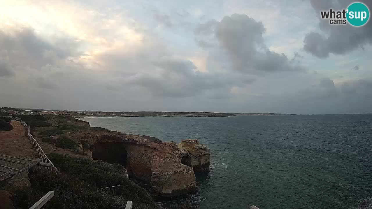 Web kamera uživo Plaža Putzu Idu – Arco di S’Architteddu – Oristano Sardinija – Italija