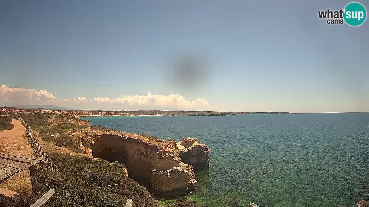 Spletna kamera v živo Plaža Putzu Idu – Arco di S’Architteddu – webcam Oristano Sardinija – Italija