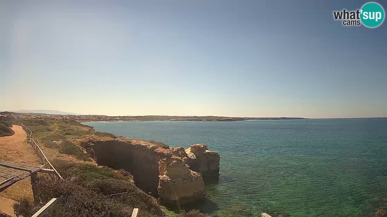 Spletna kamera v živo Plaža Putzu Idu – Arco di S’Architteddu – webcam Oristano Sardinija – Italija