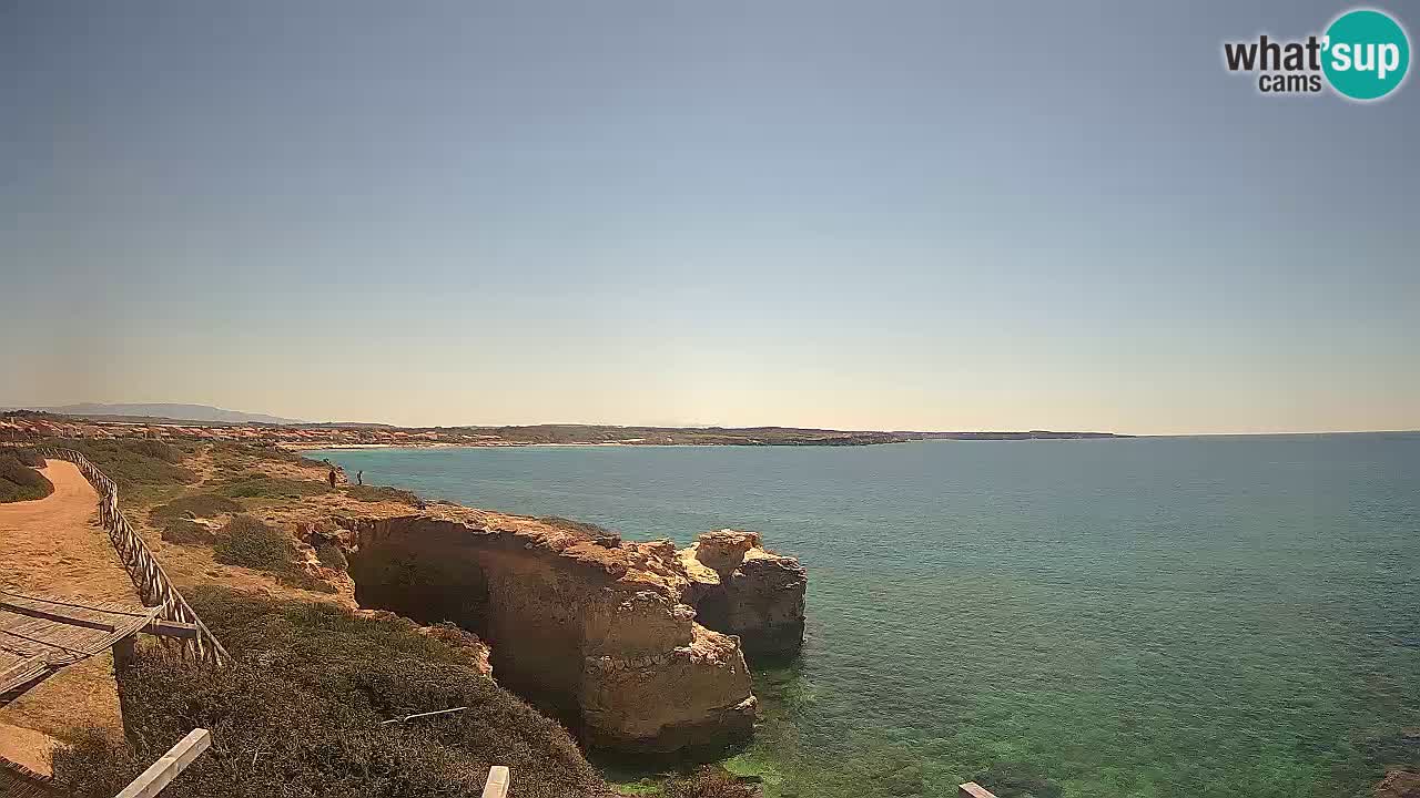 Spletna kamera v živo Plaža Putzu Idu – Arco di S’Architteddu – webcam Oristano Sardinija – Italija