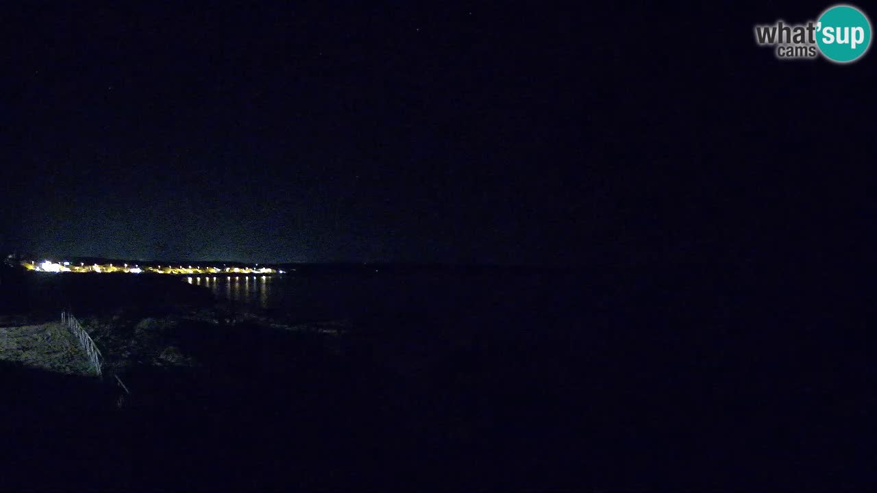 Spletna kamera v živo Plaža Putzu Idu – Arco di S’Architteddu – webcam Oristano Sardinija – Italija