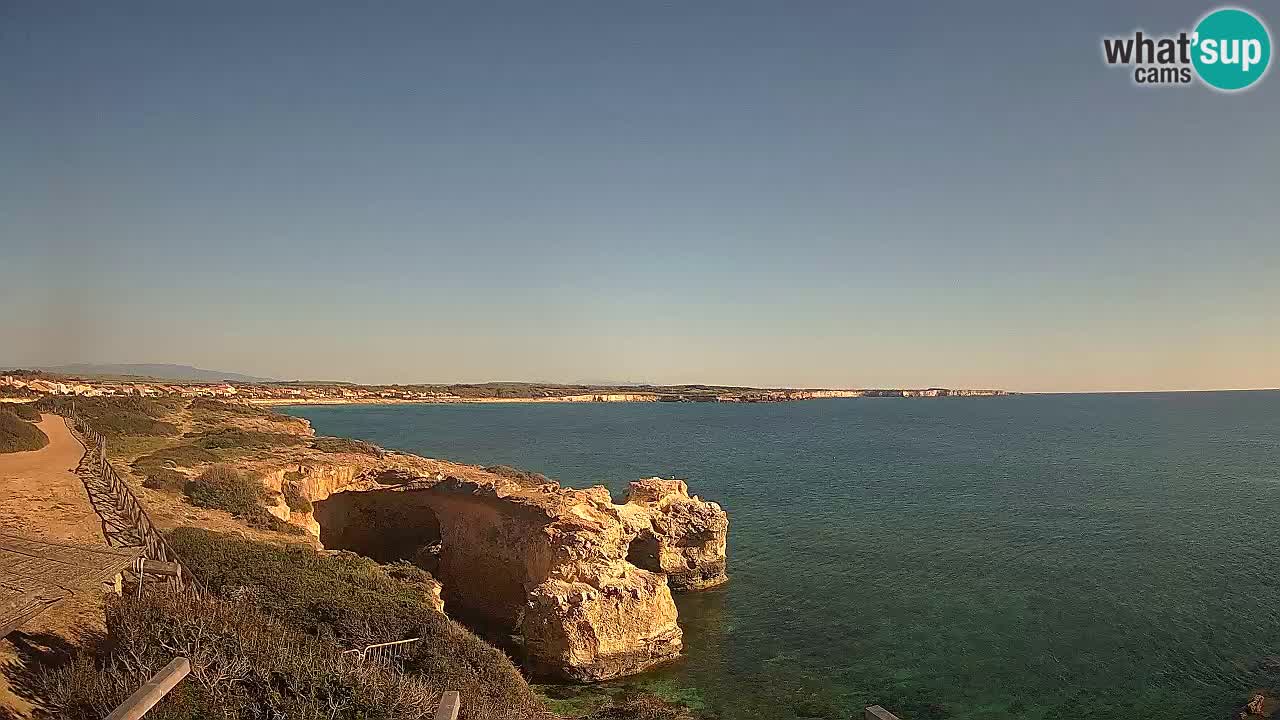 Live Webcam Putzu Idu beach – Arco di S’Architteddu – Oristano livecam Cerdeña – Italia