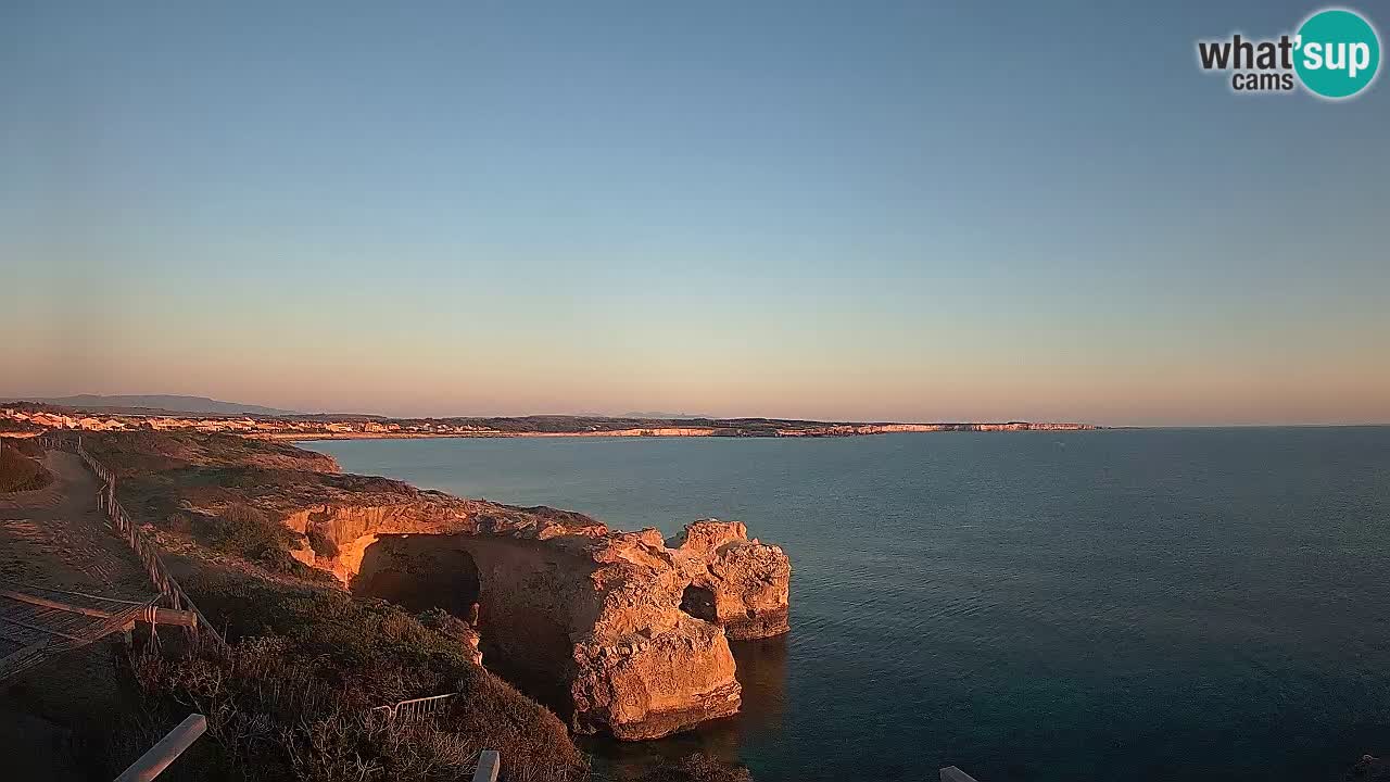Live Webcam Putzu Idu beach – Arco di S’Architteddu – Oristano livecam Cerdeña – Italia