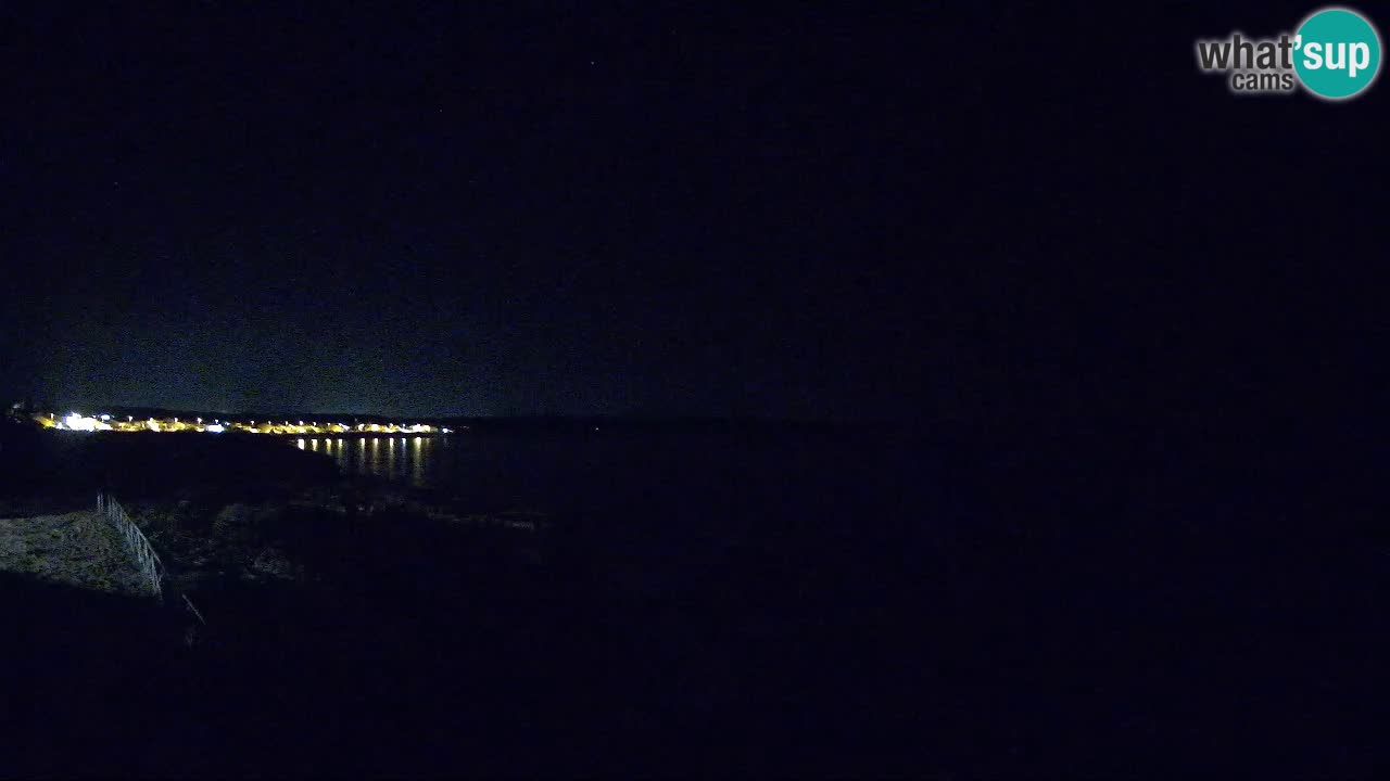 Spletna kamera v živo Plaža Putzu Idu – Arco di S’Architteddu – webcam Oristano Sardinija – Italija