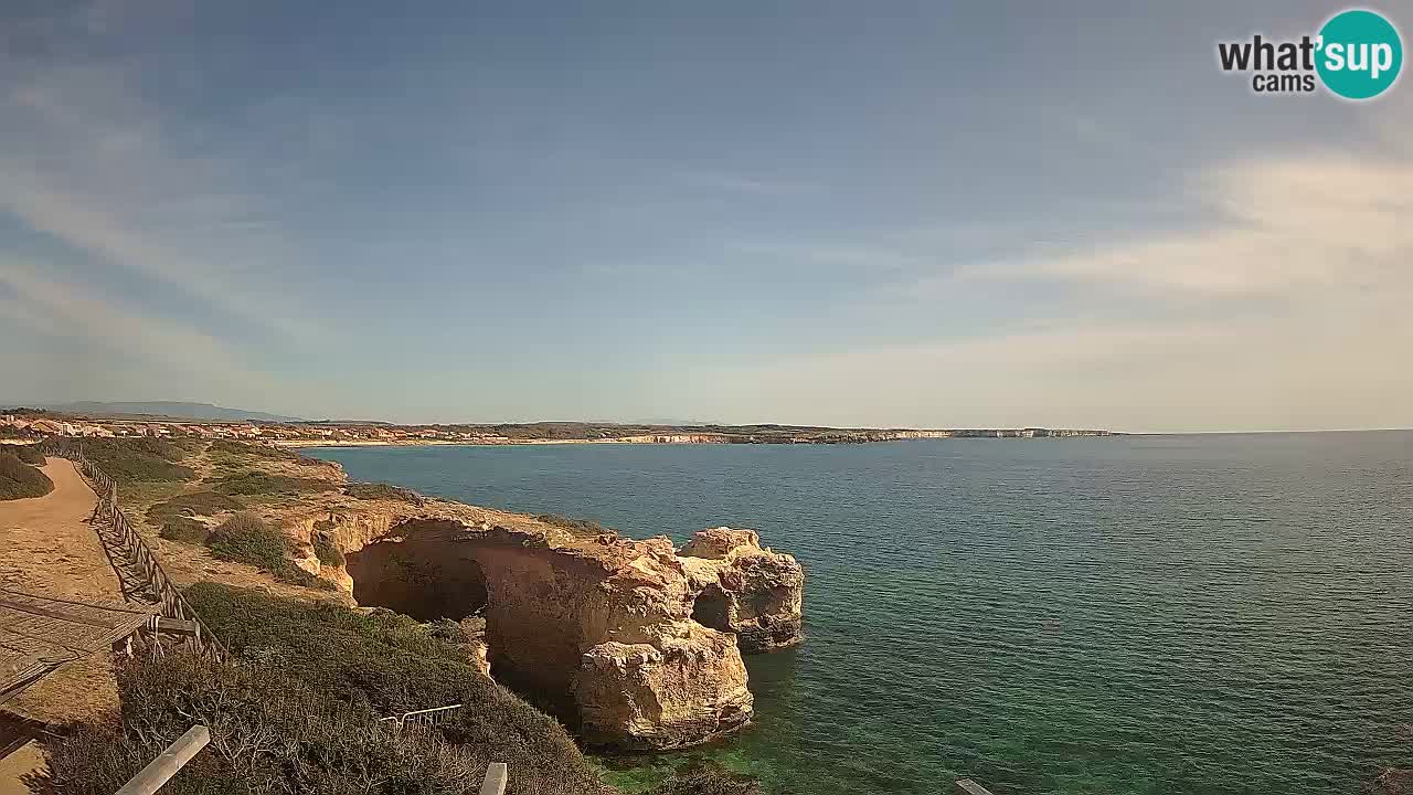 Spletna kamera v živo Plaža Putzu Idu – Arco di S’Architteddu – webcam Oristano Sardinija – Italija