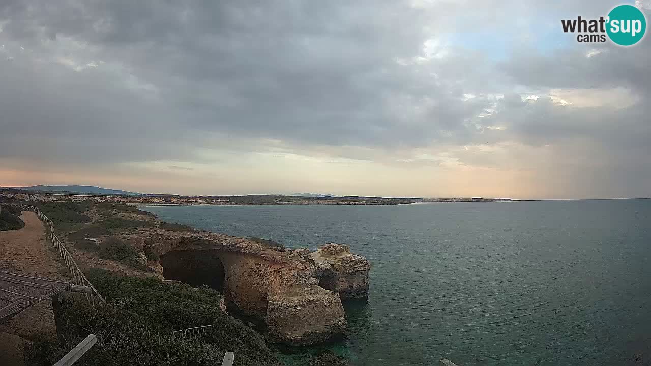 Live Webcam Putzu Idu beach – Arco di S’Architteddu – Oristano livecam Sardinia – Italy
