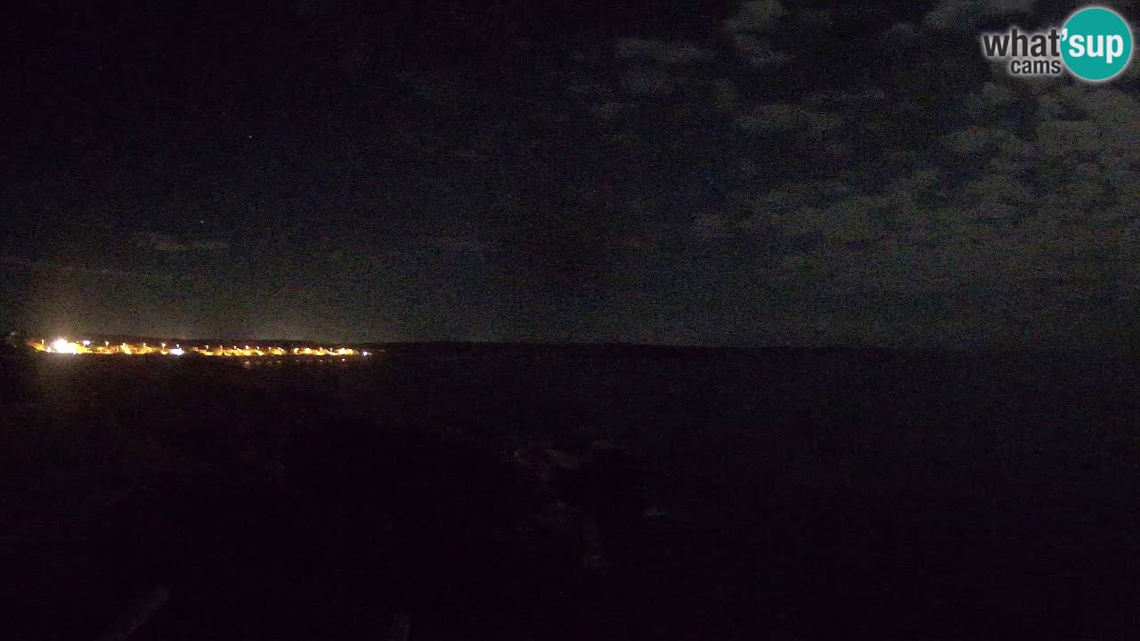 Spletna kamera v živo Plaža Putzu Idu – Arco di S’Architteddu – webcam Oristano Sardinija – Italija