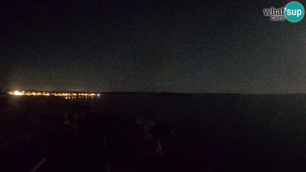 Spletna kamera v živo Plaža Putzu Idu – Arco di S’Architteddu – webcam Oristano Sardinija – Italija