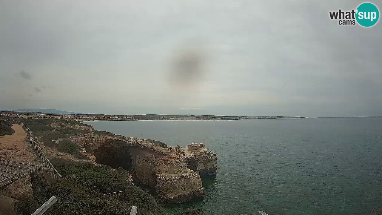 Web kamera uživo Plaža Putzu Idu – Arco di S’Architteddu – Oristano Sardinija – Italija