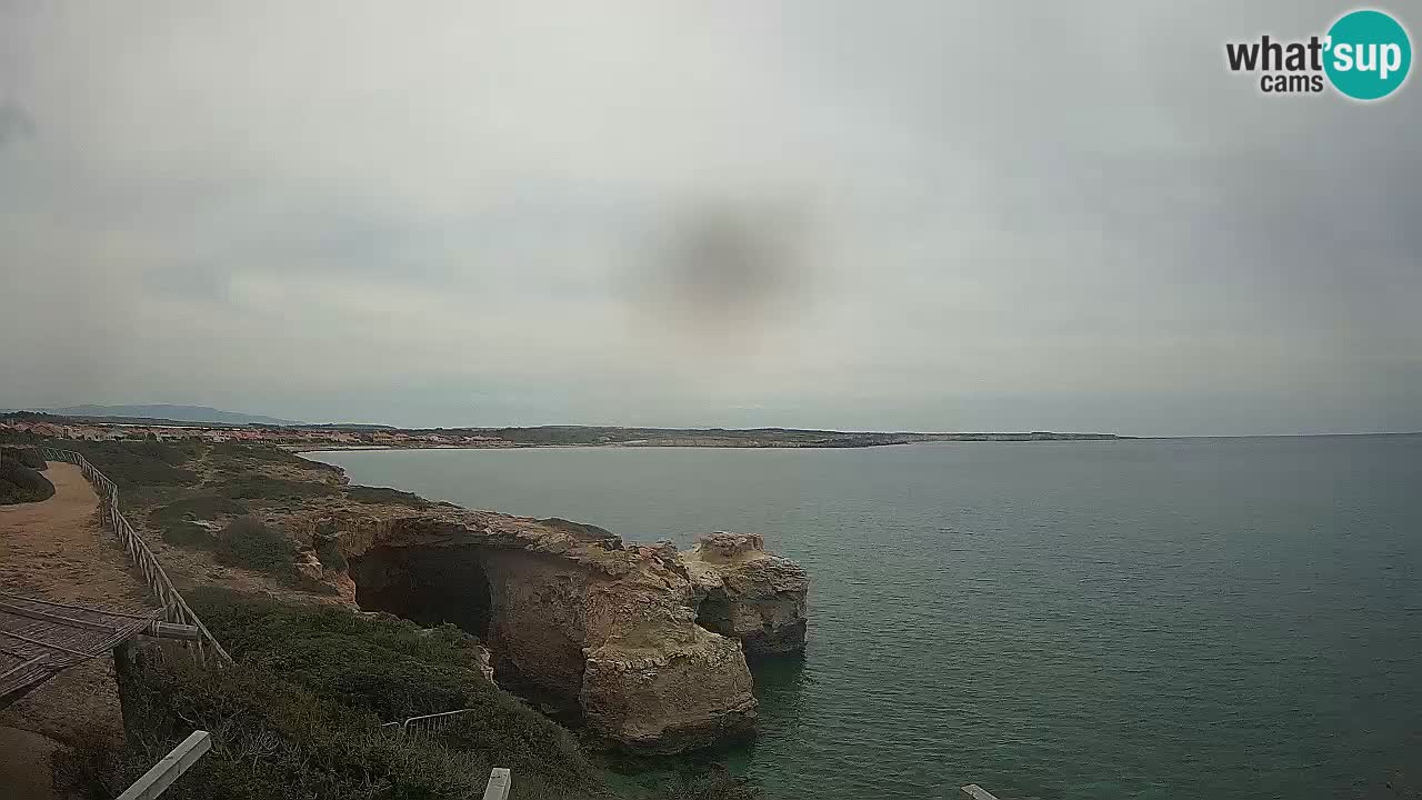 Spletna kamera v živo Plaža Putzu Idu – Arco di S’Architteddu – webcam Oristano Sardinija – Italija