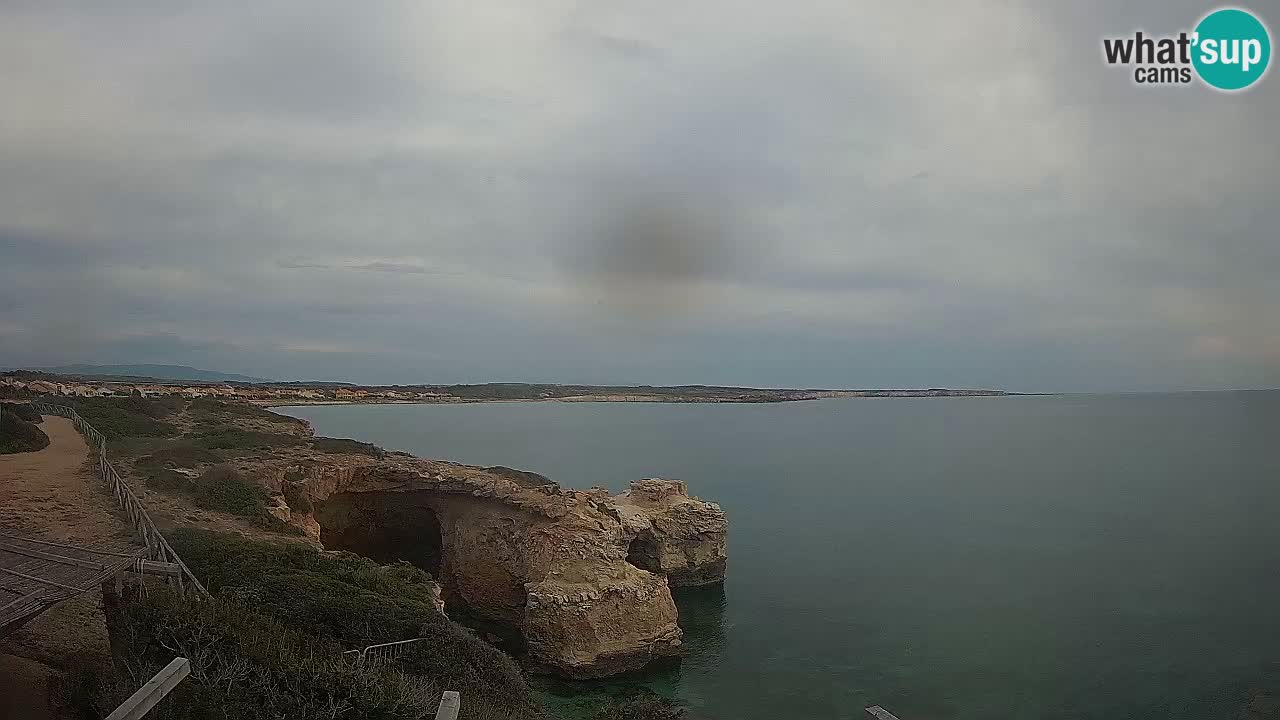 Web kamera uživo Plaža Putzu Idu – Arco di S’Architteddu – Oristano Sardinija – Italija
