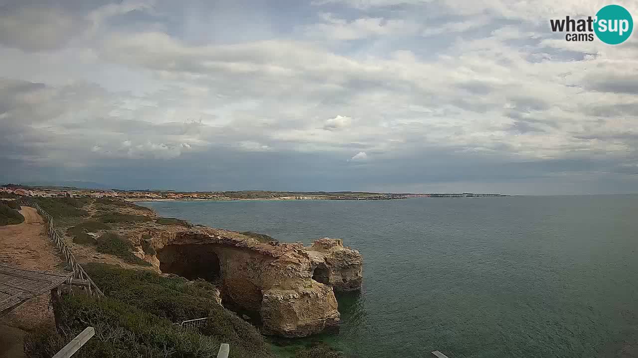 Spletna kamera v živo Plaža Putzu Idu – Arco di S’Architteddu – webcam Oristano Sardinija – Italija