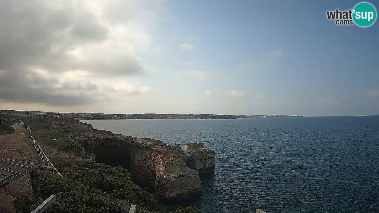Spletna kamera v živo Plaža Putzu Idu – Arco di S’Architteddu – webcam Oristano Sardinija – Italija