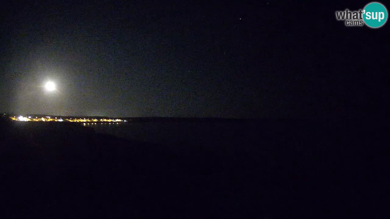 Spletna kamera v živo Plaža Putzu Idu – Arco di S’Architteddu – webcam Oristano Sardinija – Italija
