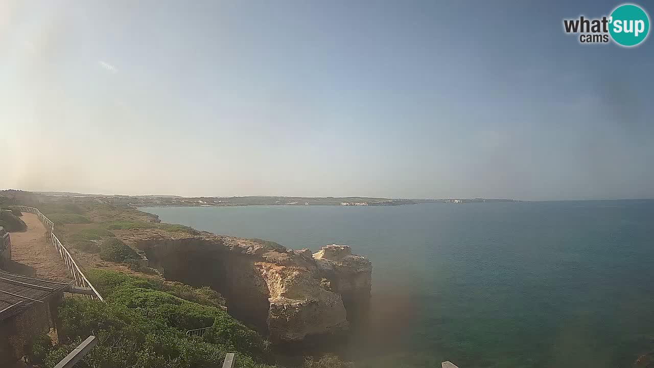 Spletna kamera v živo Plaža Putzu Idu – Arco di S’Architteddu – webcam Oristano Sardinija – Italija