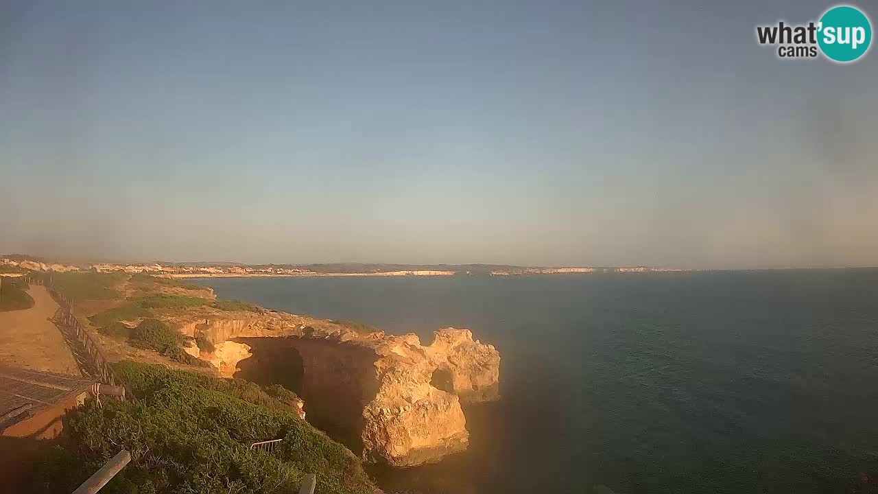 Web kamera uživo Plaža Putzu Idu – Arco di S’Architteddu – Oristano Sardinija – Italija