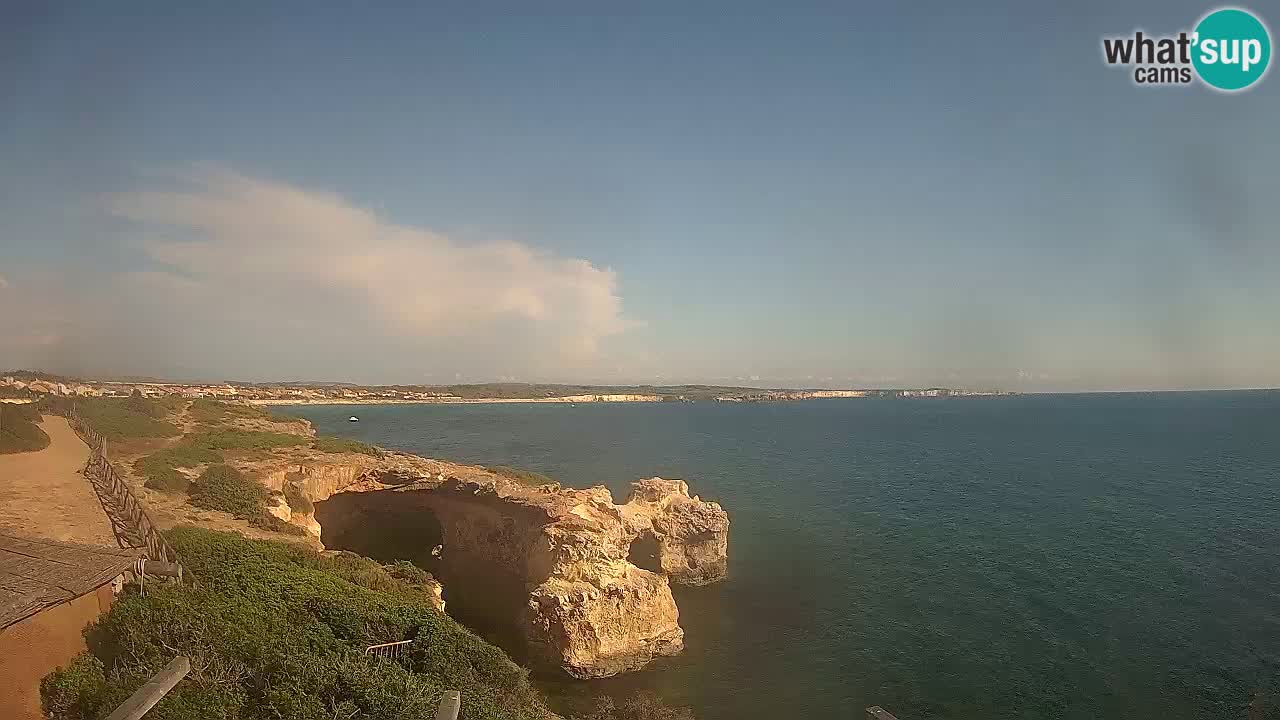 Web kamera uživo Plaža Putzu Idu – Arco di S’Architteddu – Oristano Sardinija – Italija