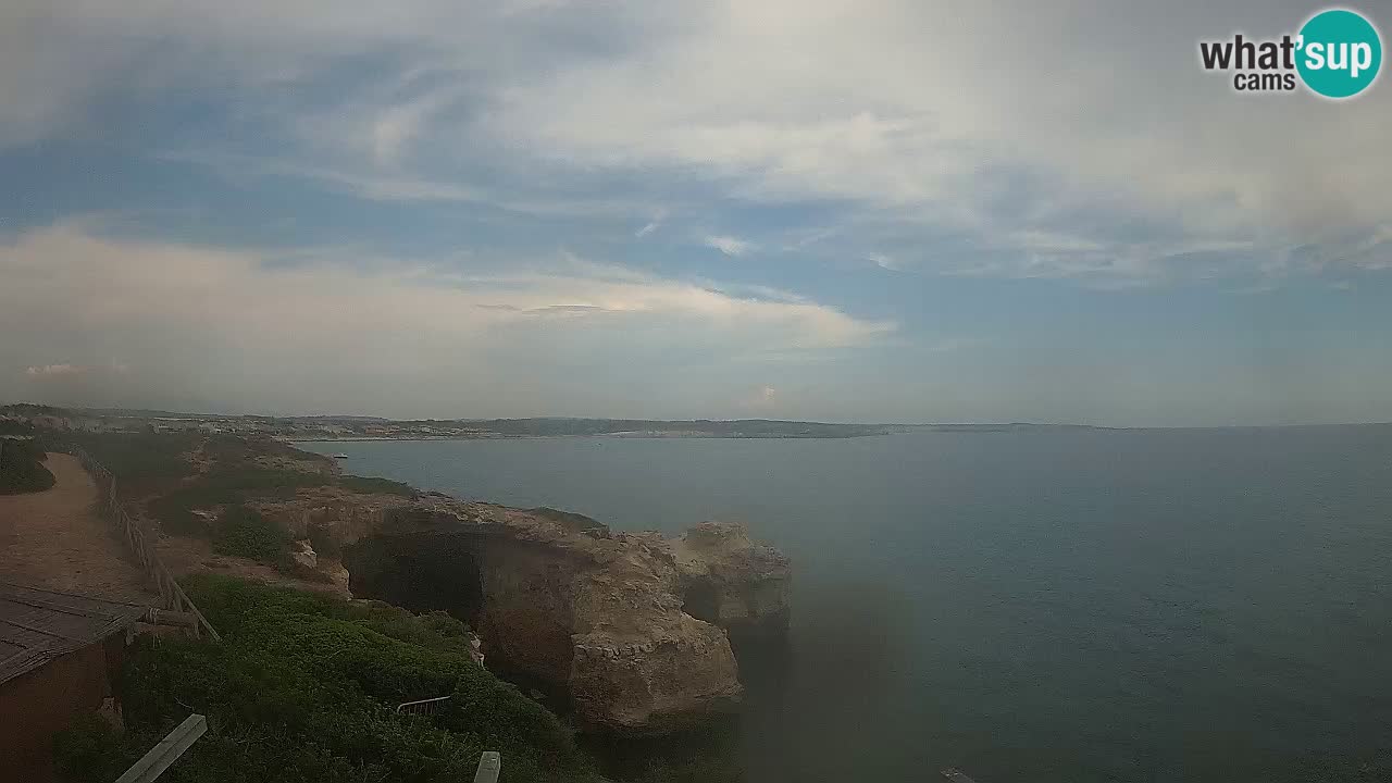 Spletna kamera v živo Plaža Putzu Idu – Arco di S’Architteddu – webcam Oristano Sardinija – Italija
