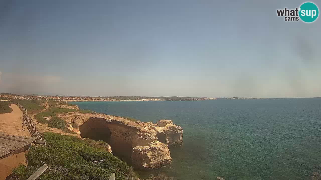 Spletna kamera v živo Plaža Putzu Idu – Arco di S’Architteddu – webcam Oristano Sardinija – Italija