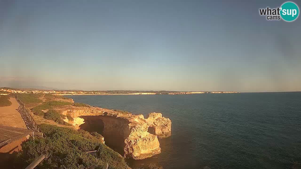 Live Webcam Putzu Idu beach – Arco di S’Architteddu – Oristano livecam Sardinia – Italy