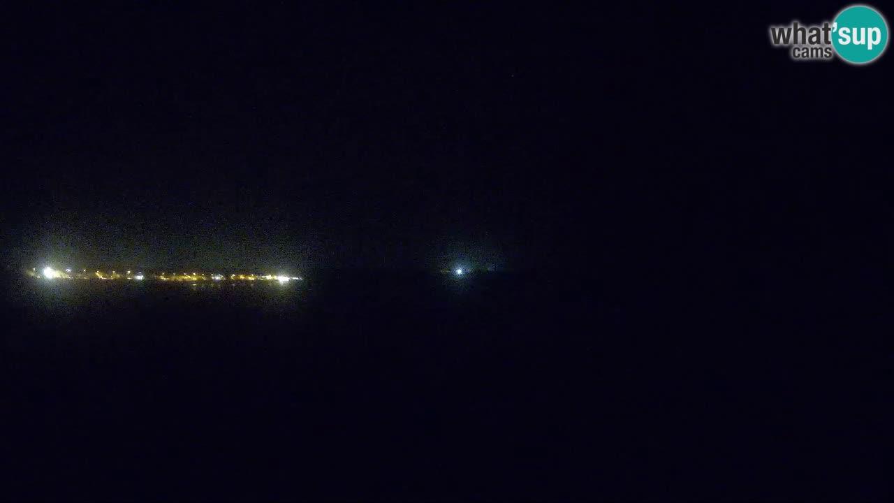 Spletna kamera v živo Plaža Putzu Idu – Arco di S’Architteddu – webcam Oristano Sardinija – Italija