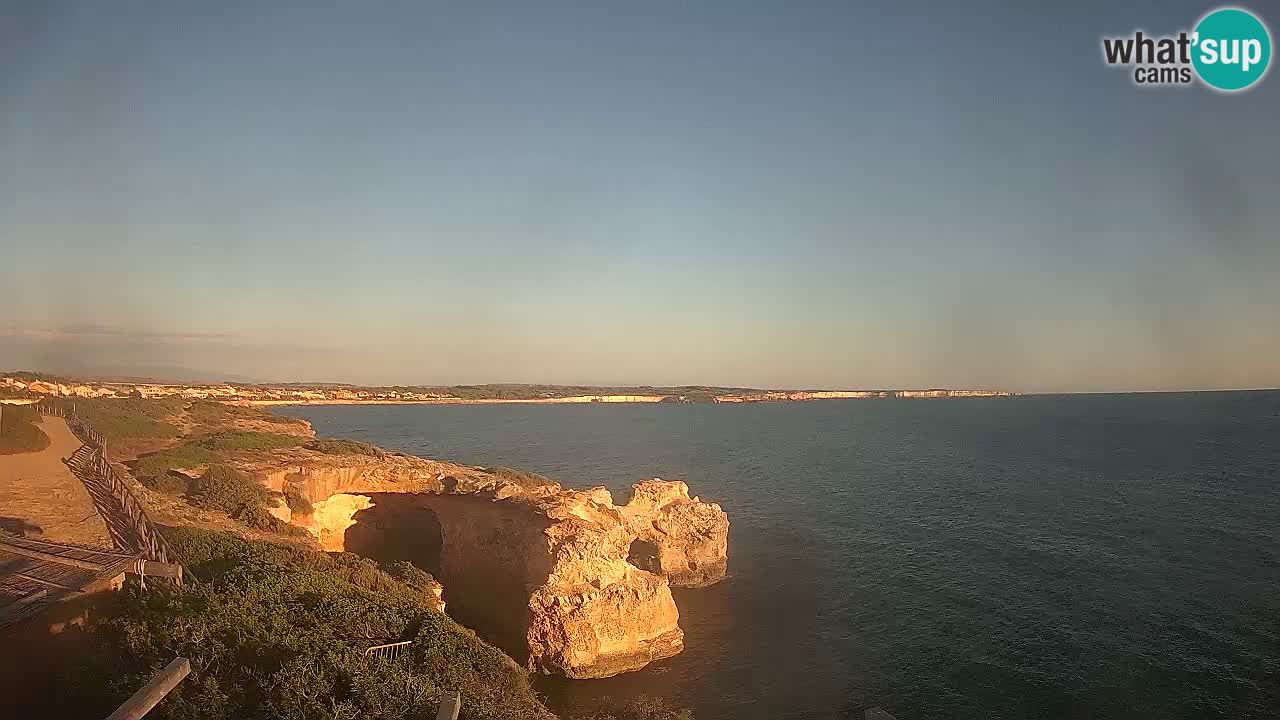 Live Webcam Putzu Idu beach – Arco di S’Architteddu – Oristano livecam Cerdeña – Italia