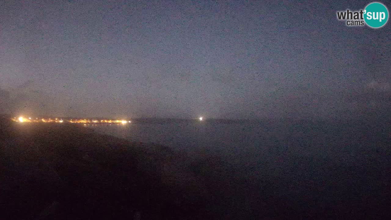 Spletna kamera v živo Plaža Putzu Idu – Arco di S’Architteddu – webcam Oristano Sardinija – Italija