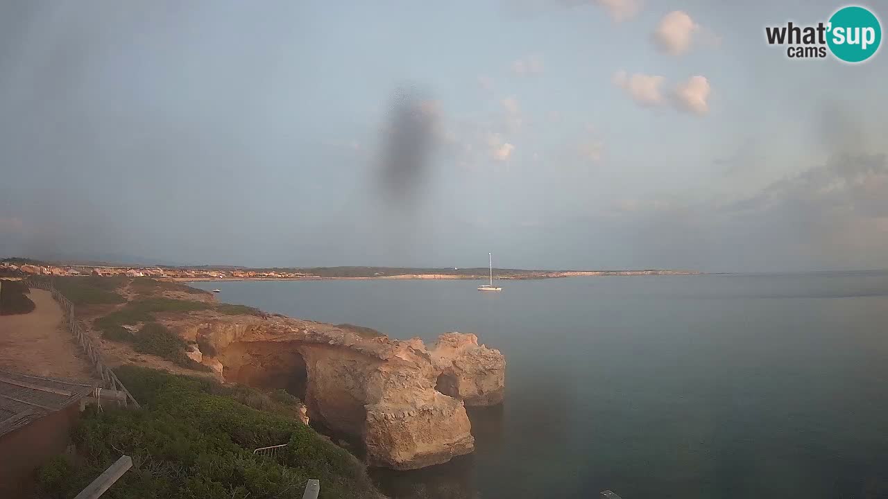 Live Webcam Putzu Idu beach – Arco di S’Architteddu – Oristano livecam Cerdeña – Italia