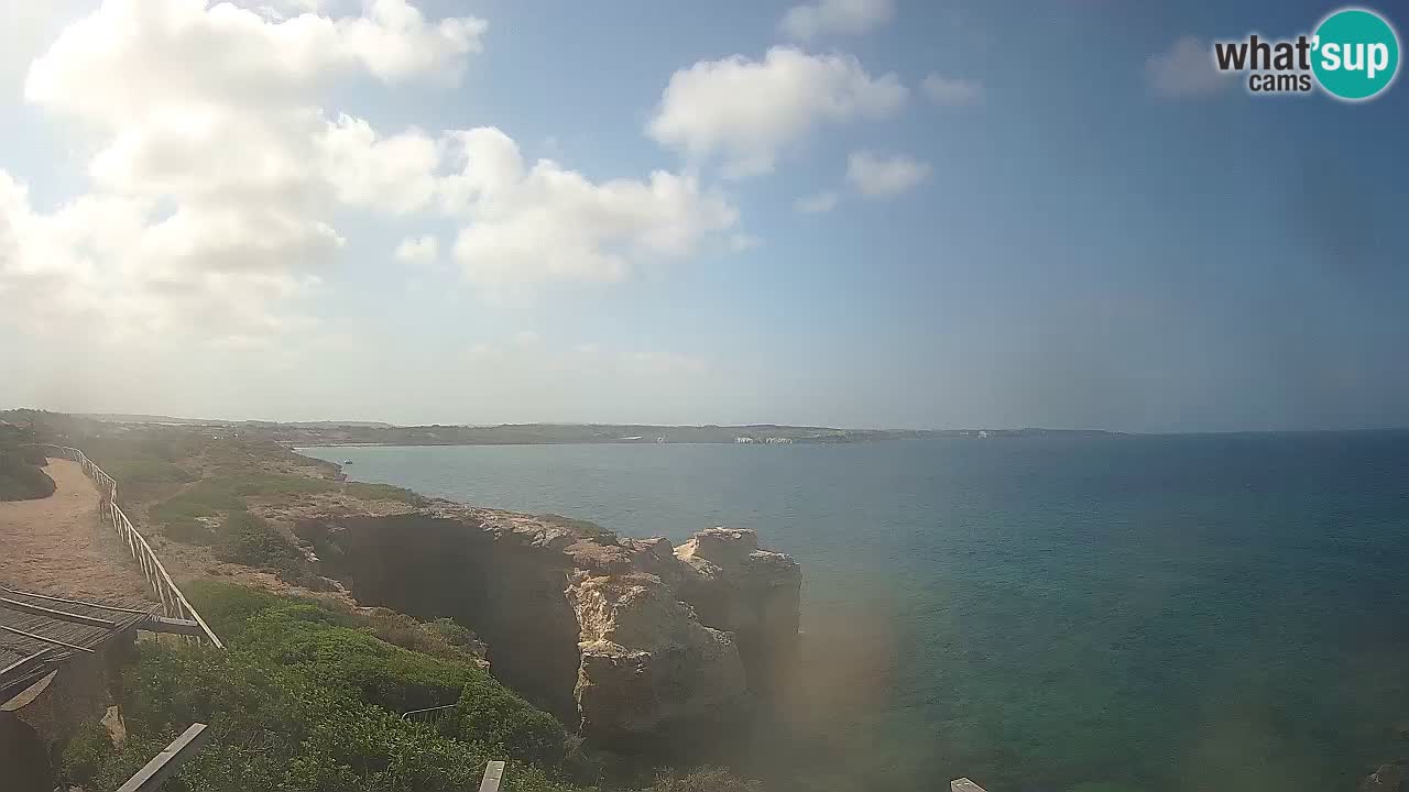 Spletna kamera v živo Plaža Putzu Idu – Arco di S’Architteddu – webcam Oristano Sardinija – Italija