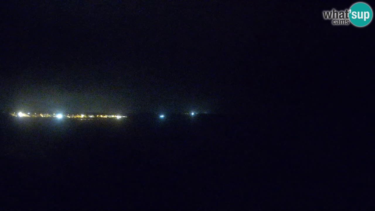 Spletna kamera v živo Plaža Putzu Idu – Arco di S’Architteddu – webcam Oristano Sardinija – Italija