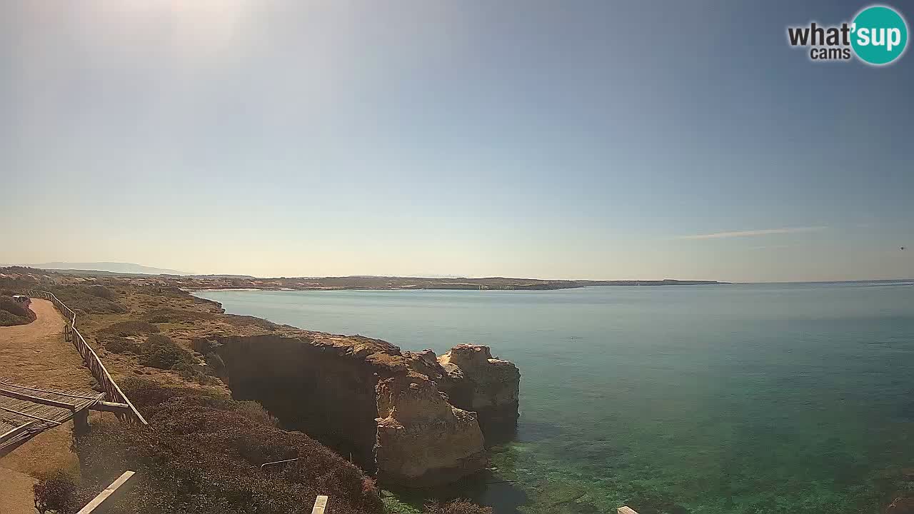 Spletna kamera v živo Plaža Putzu Idu – Arco di S’Architteddu – webcam Oristano Sardinija – Italija