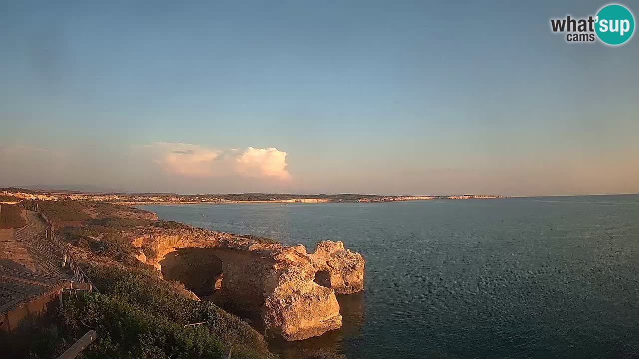 Live Webcam Putzu Idu beach – Arco di S’Architteddu – Oristano livecam Cerdeña – Italia
