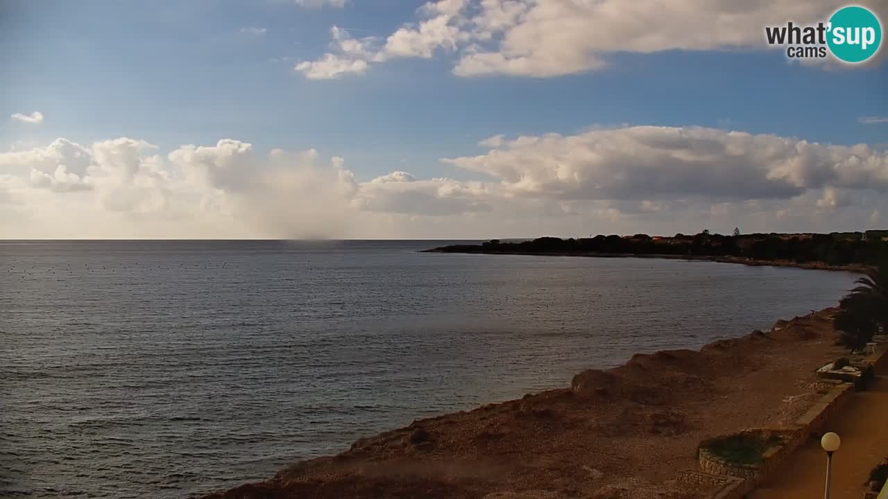 Spletna kamera Cala Saline – Plaža Putzu Idu | Sardinija