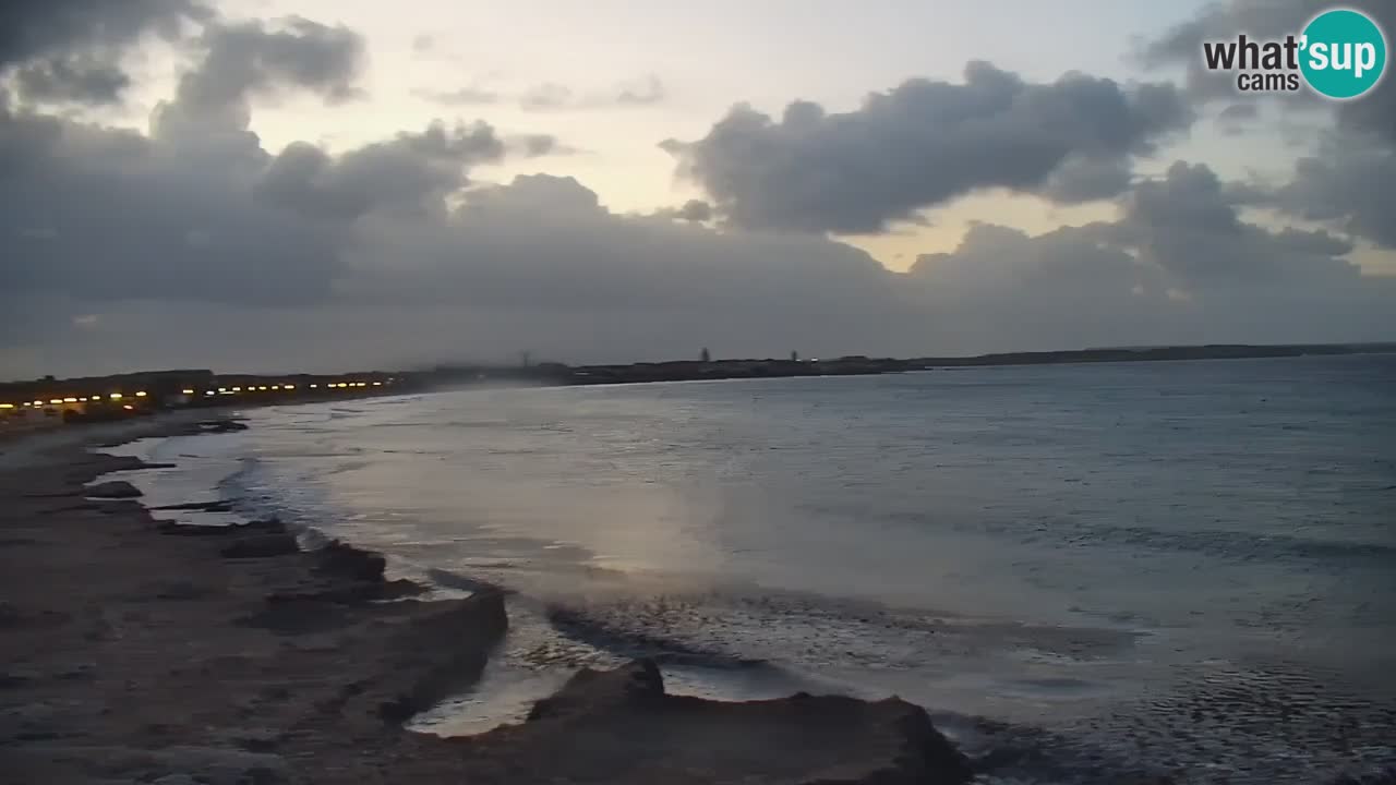 Spletna kamera Cala Saline – Plaža Putzu Idu | Sardinija