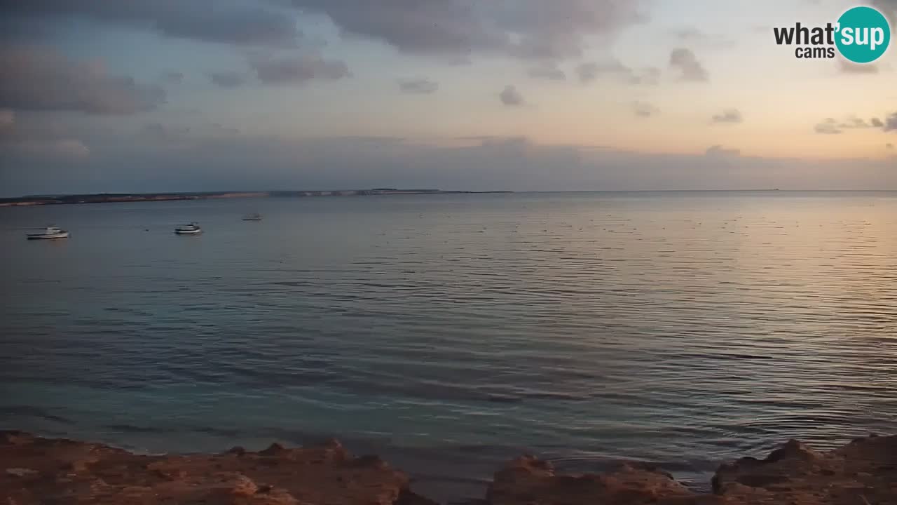 Spletna kamera Cala Saline – Plaža Putzu Idu | Sardinija