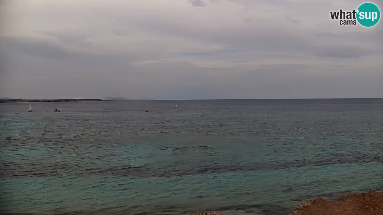 Spletna kamera Cala Saline – Plaža Putzu Idu | Sardinija