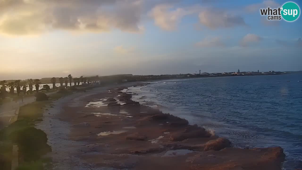 Spletna kamera Cala Saline – Plaža Putzu Idu | Sardinija