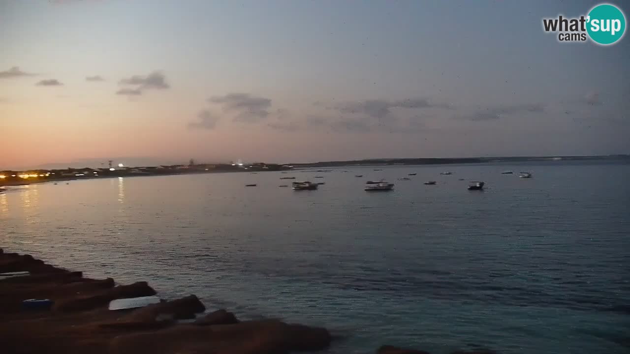 Spletna kamera Cala Saline – Plaža Putzu Idu | Sardinija