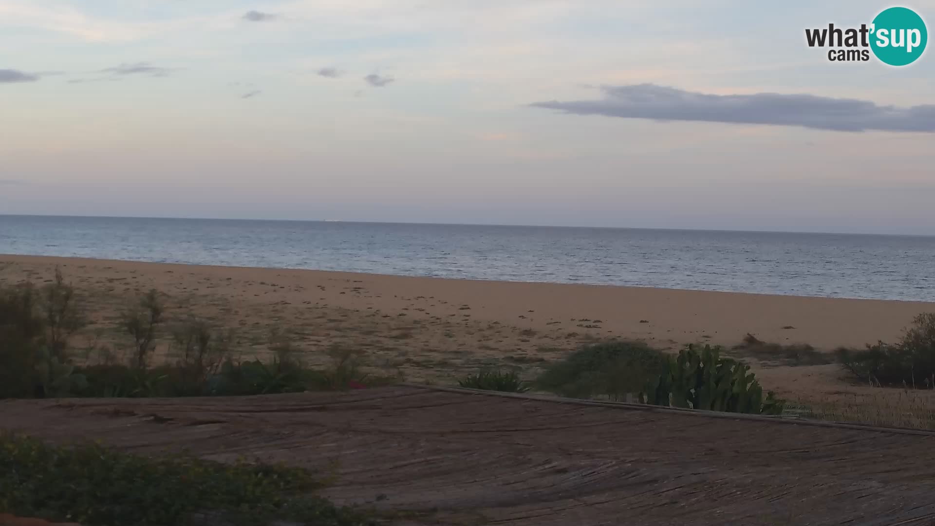 Spletna kamera Marina di Orosei – plaža v Sardiniji – Italija