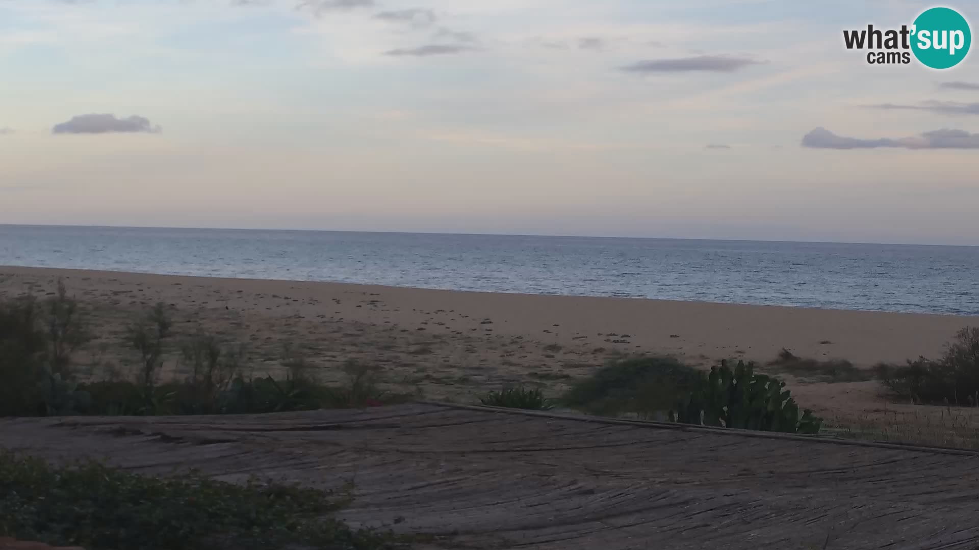 Spletna kamera Marina di Orosei – plaža v Sardiniji – Italija