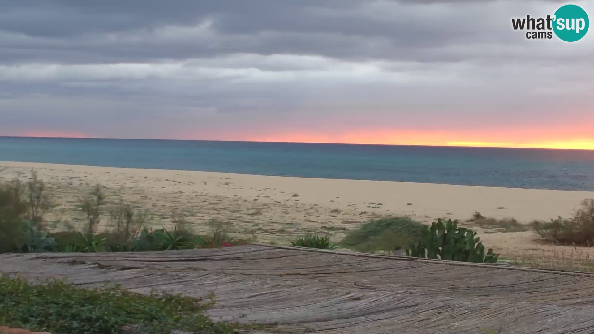 Web kamera Marina di Orosei – plaža u Sardiniji – Italija