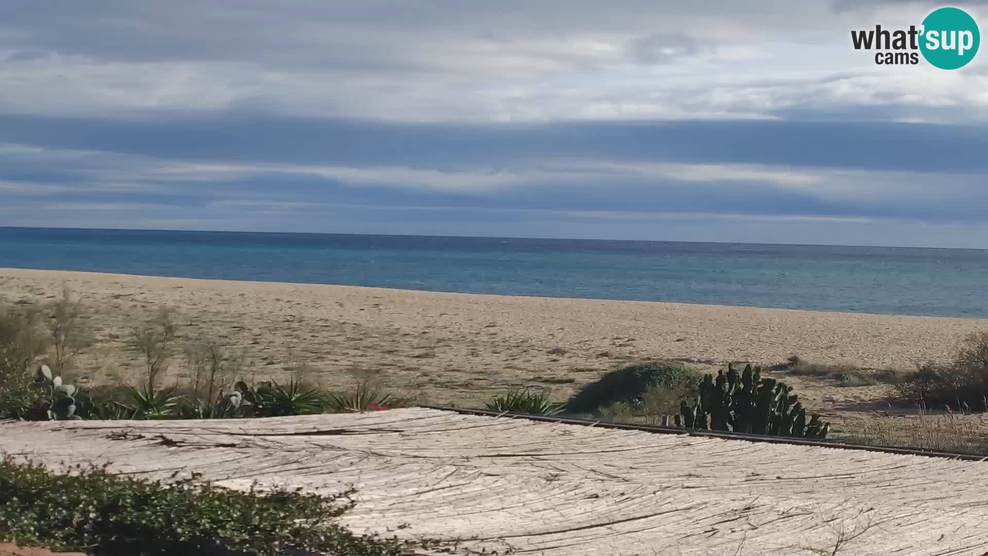 Spletna kamera Marina di Orosei – plaža v Sardiniji – Italija